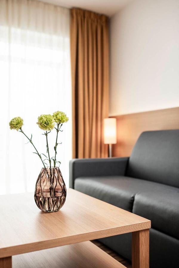 Garni Hotel Amelia Tirol Buitenkant foto