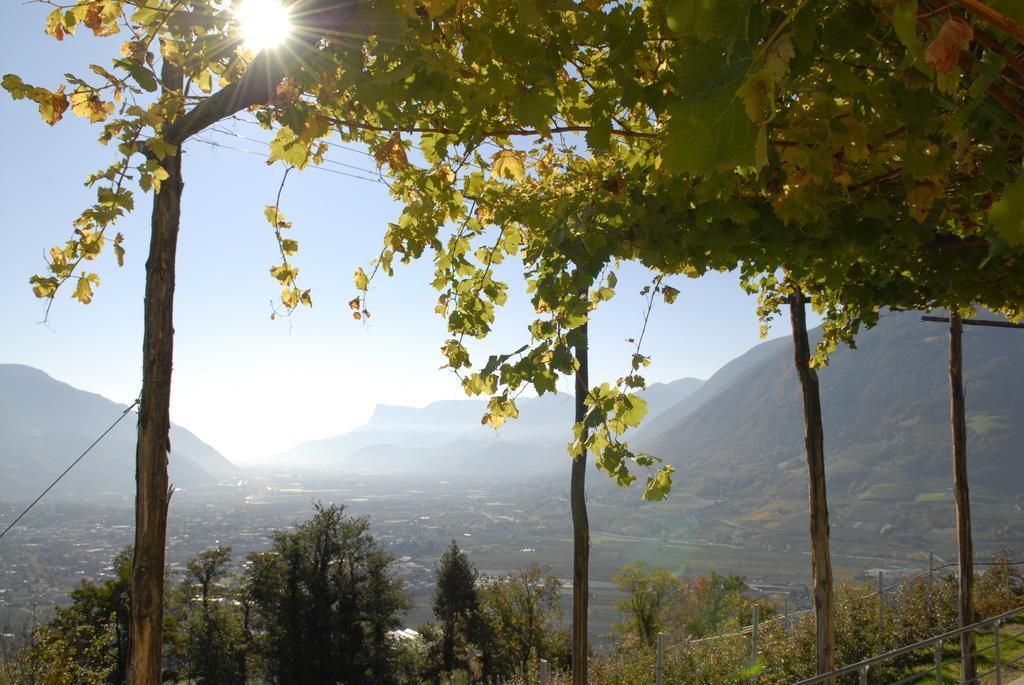 Garni Hotel Amelia Tirol Buitenkant foto